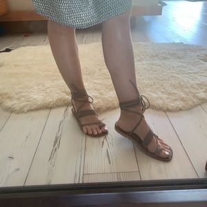 Wrap tie sandal, tan, suede 7.5